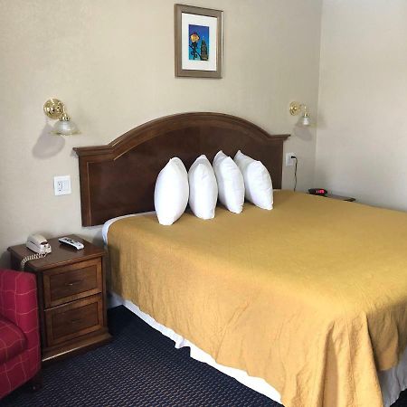 Knights Inn Harrisonville Kültér fotó
